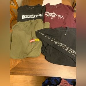 4 men’s American Eagle long sleeve shirts XS